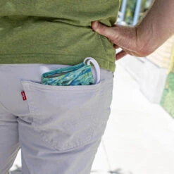 Sunday Afternoons UVShield Cool SPF 50+ Face Mask -Cheap Golf Shop FaceMask 2