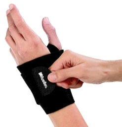 Mueller Sport Care Wraparound Moderate Wrist Support -Cheap Golf Shop Mueller Adjustable Wrist Support 2